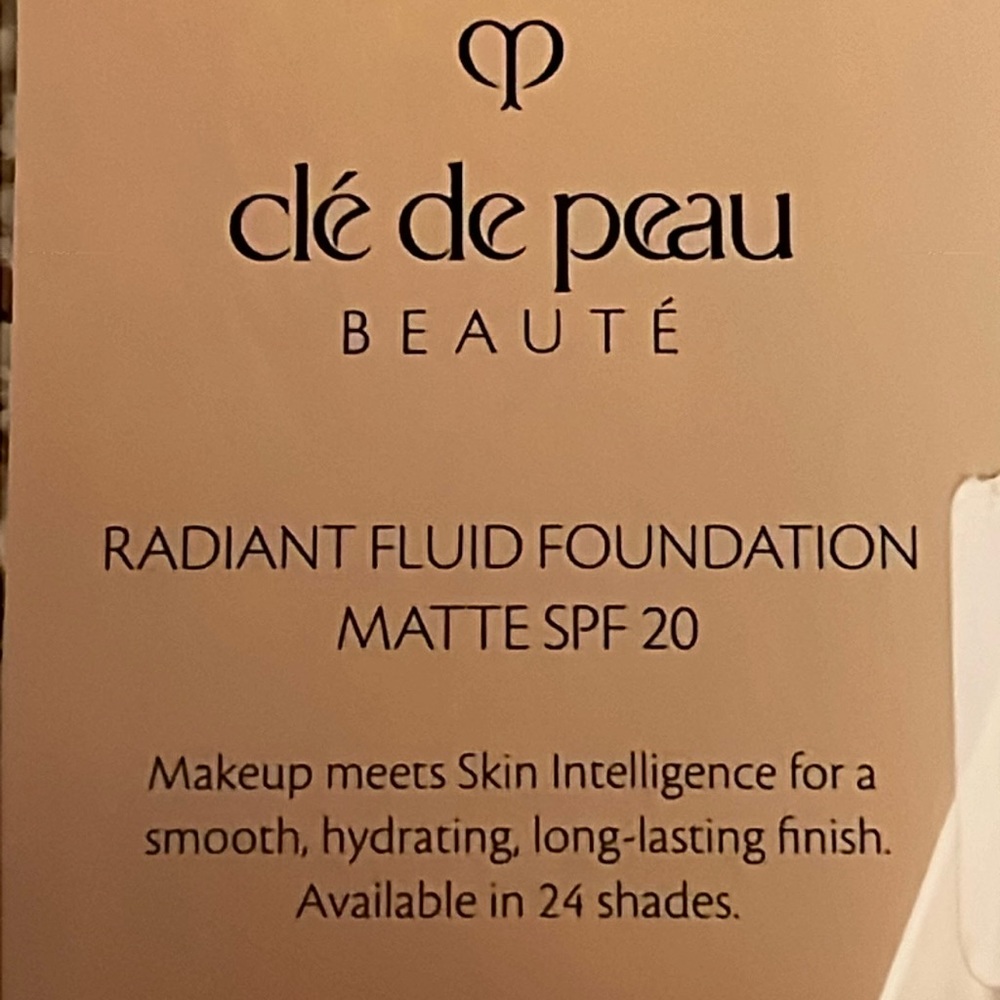 Beauté Radiant Fluid Matte Foundation SPF 20
